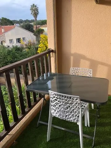 Sanary-Sur-Mer Superbe Appartement Au Calme